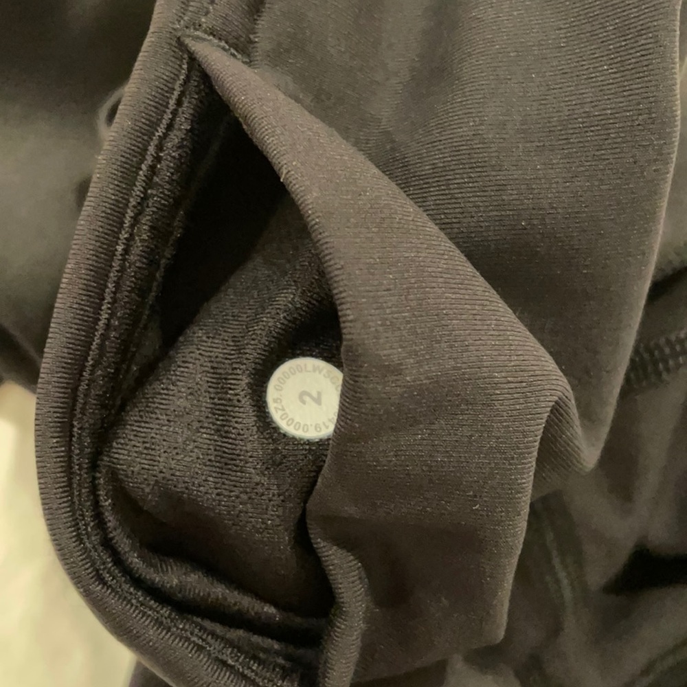 LULULEMON Tried on only / NO TAGS - Picture 6 of 6